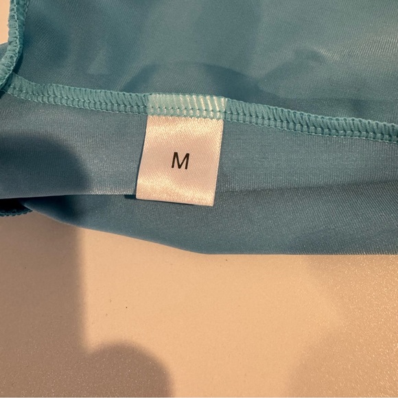 Blue Turquoise print two piece tankini bikini style swimsuit size medium - Picture 10 of 11